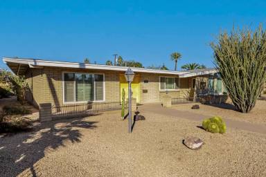 Main picture of 3738 E Glenrosa Ave