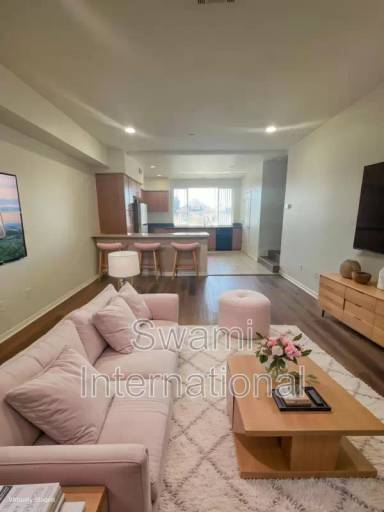 Main picture of 458 W 50th St