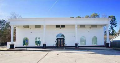 Main picture of 10115 Highway 142 N