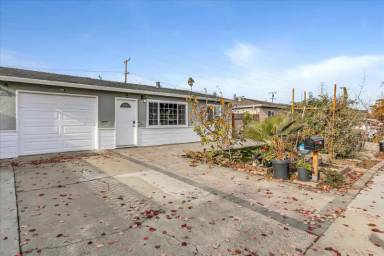 Main picture of 3229 Rama Dr