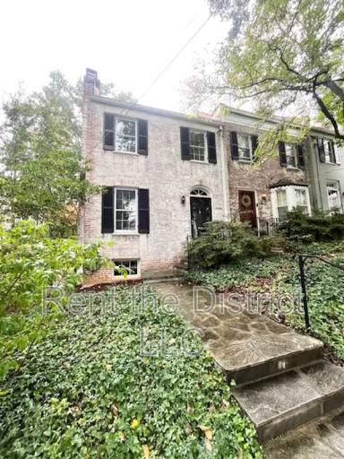 Main picture of 5025 V St NW
