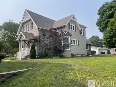 Main picture of 434 Saint Clair Ave