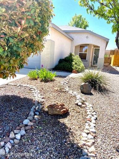 Main picture of 539 Desert Maize Dr SW