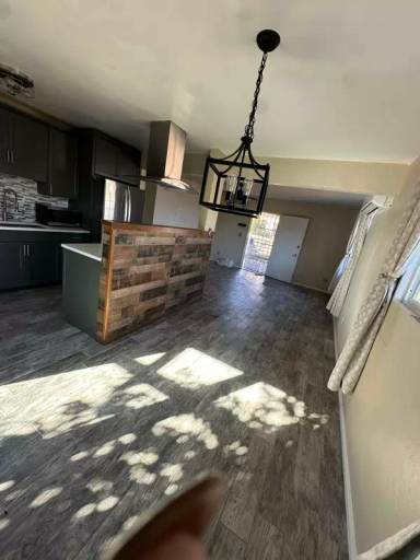 Main picture of 920 13th St