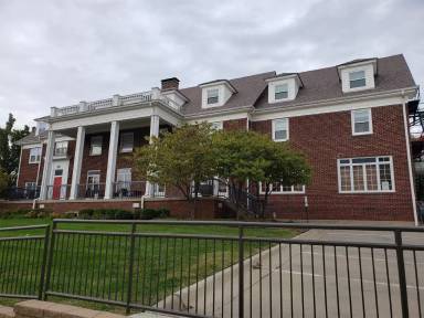 Main picture of 1100 Indiana St