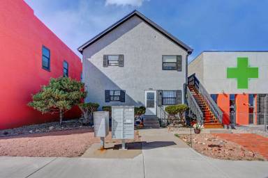 Main picture of 506 E Pikes Peak Ave