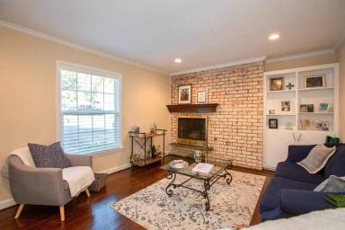 Main picture of 3504 Colony Rd