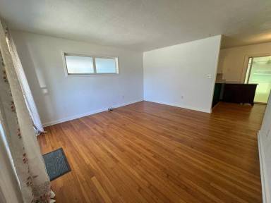 Main picture of 296 Springdale Cir