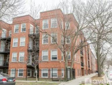 Main picture of 4759 N Maplewood Ave