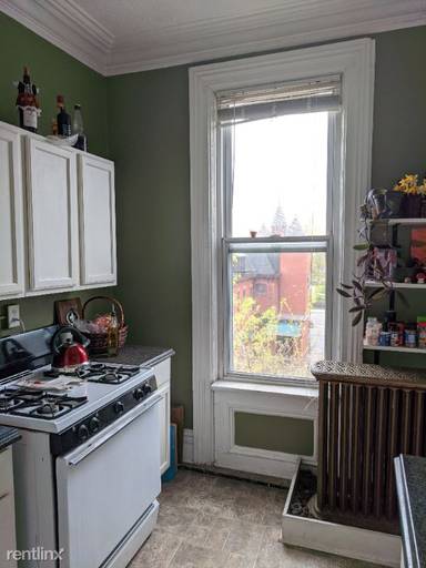 Main picture of 346 S Rose St