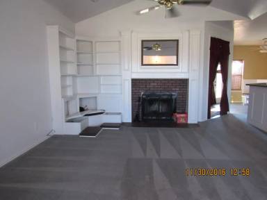Main picture of 408 SE 40th St