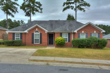 Main picture of 4821 Jasmine Way