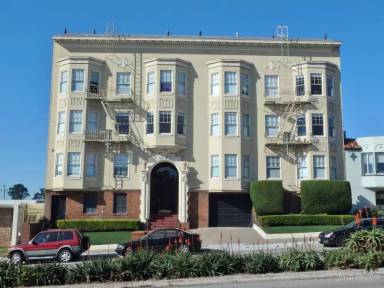 Main picture of 19th Ave