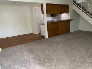 Main picture of 741 Halyard St