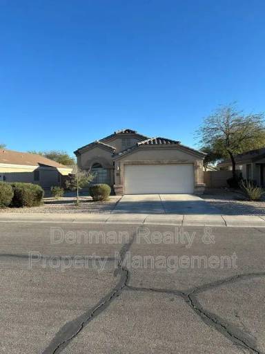 Main picture of 1872 E St David Ct