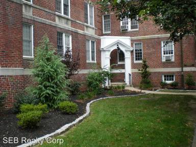 Main picture of 2-10 Linden Ave