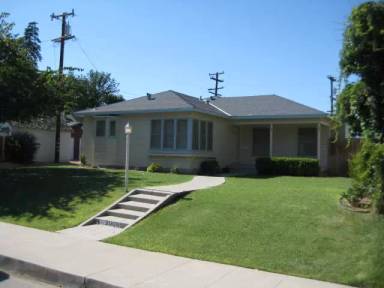 Main picture of 2000 Bank St