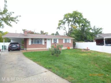 Main picture of 8533 S Johnson Way Cir