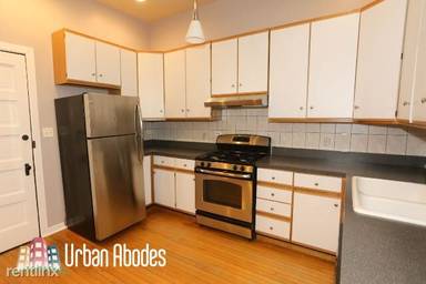 Main picture of 2202 W Belmont Ave