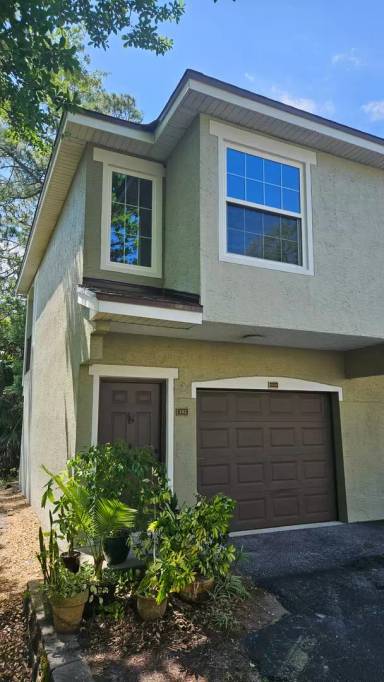 Main picture of 2010 Mariposa Vista Ln