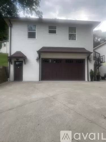 Main picture of 1303 Old Hillsboro Rd