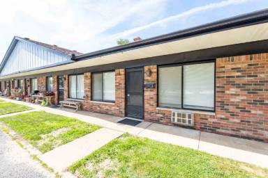 Main picture of 151 E McHattie St