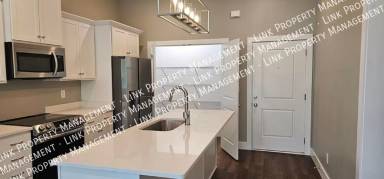 Main picture of 1445 Fagan St
