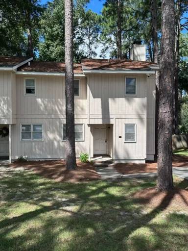 Main picture of 120 Coach Lee Hill Blvd
