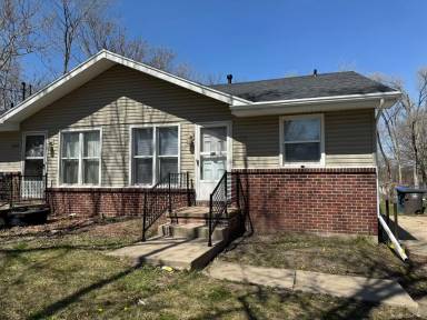 Main picture of 1536 E Pleasant View Dr