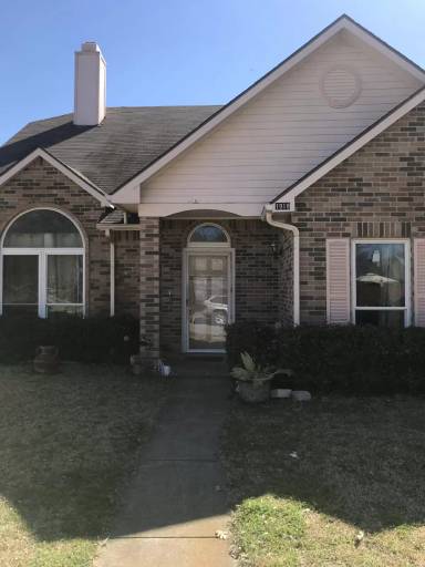 Main picture of 1918 Putman Way