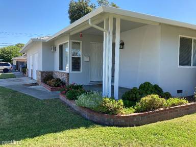 Main picture of 953 Princess Anne Dr