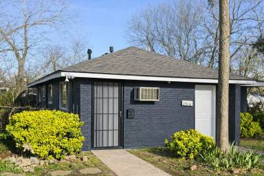 Main picture of 255 Sunset Ave NW