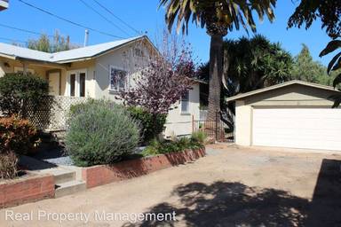 Main picture of 376 Acacia Ave