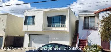 Main picture of 120 Schwerin St