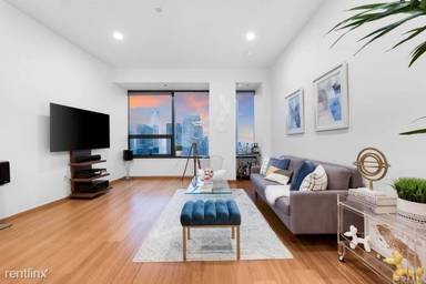 Main picture of 1100 Wilshire