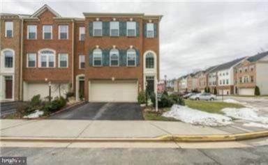 Main picture of 25198 Beach Pl