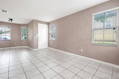 Main picture of 8461 NW 114th Ct