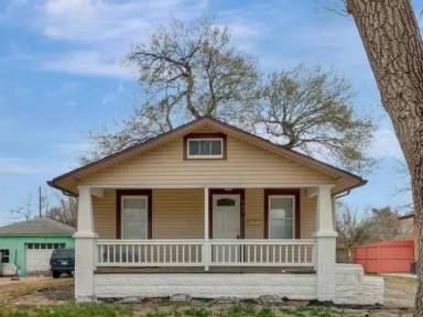 Main picture of 442 N Vine St