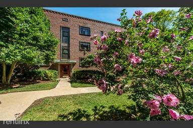 Main picture of St. Paul Gardens Apartments