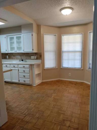 Main picture of 3037 Oakshire St