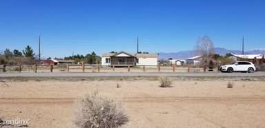 Main picture of 2090 Lewis St