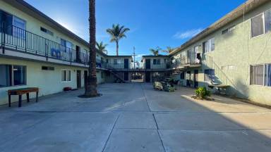 Main picture of 453 34th St