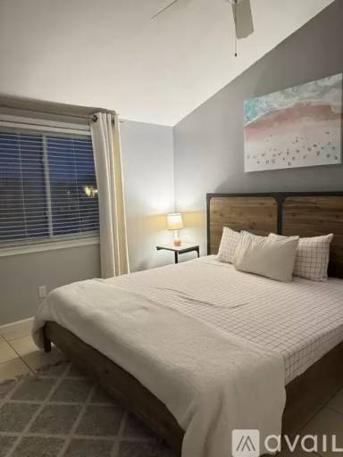 Main picture of 401 Island Ave