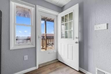 Main picture of 404 N Superior St