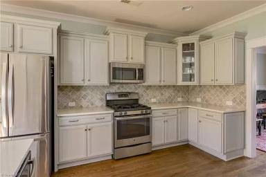 Main picture of 1347 Meadowgate Ln