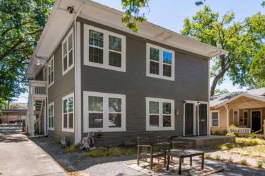 Main picture of 5632 Willis Ave