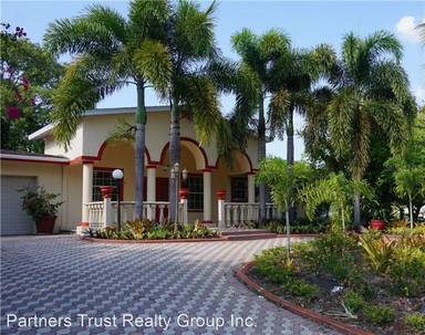Main picture of 2465 Foster Ln
