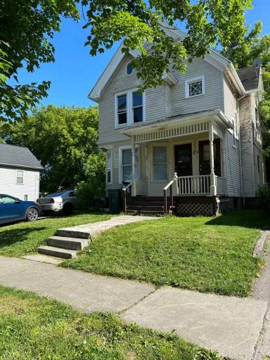 Main picture of 7-97 Locust St