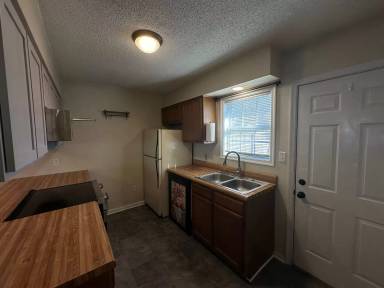 Main picture of 105 Sycamore Ln