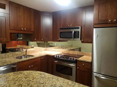 Main picture of 10 E Ontario St Apartments